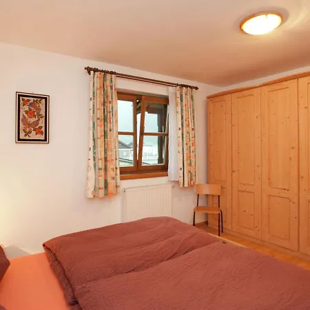 Spacious Flat With Balcony In